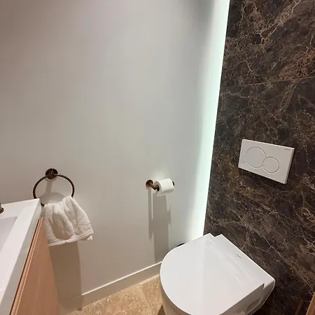 - Exceptional 4-bedroom Apartment