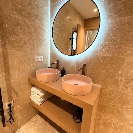 Apartment - Exceptional 4-bedroom